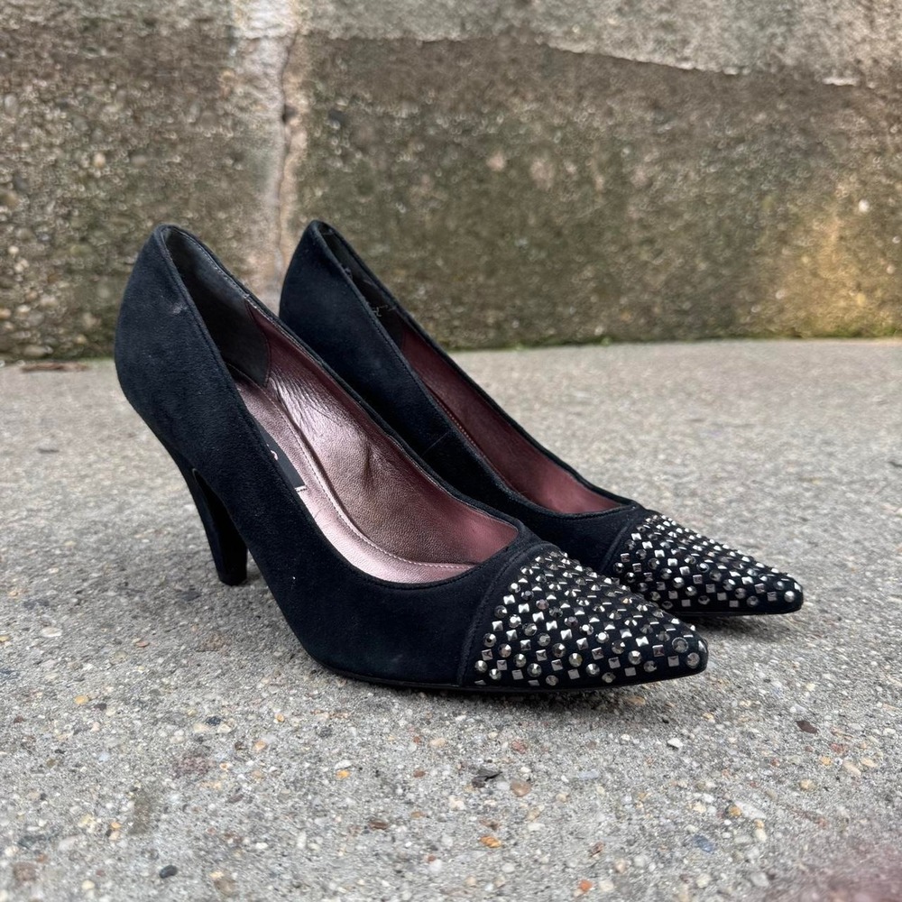 Vintage Nina Pumps Women's Size 7.5 Black Suede Studded Pointed Toe Formal Retro